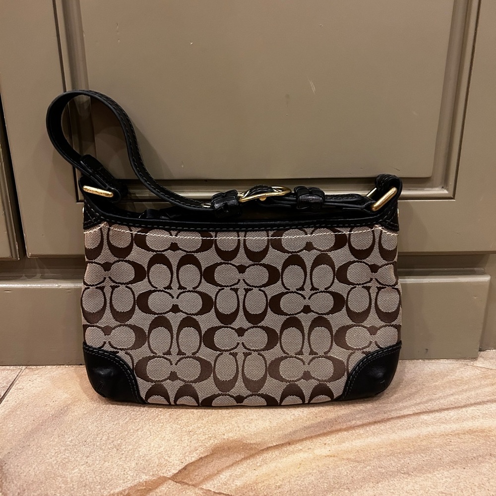 Coach logo clutch